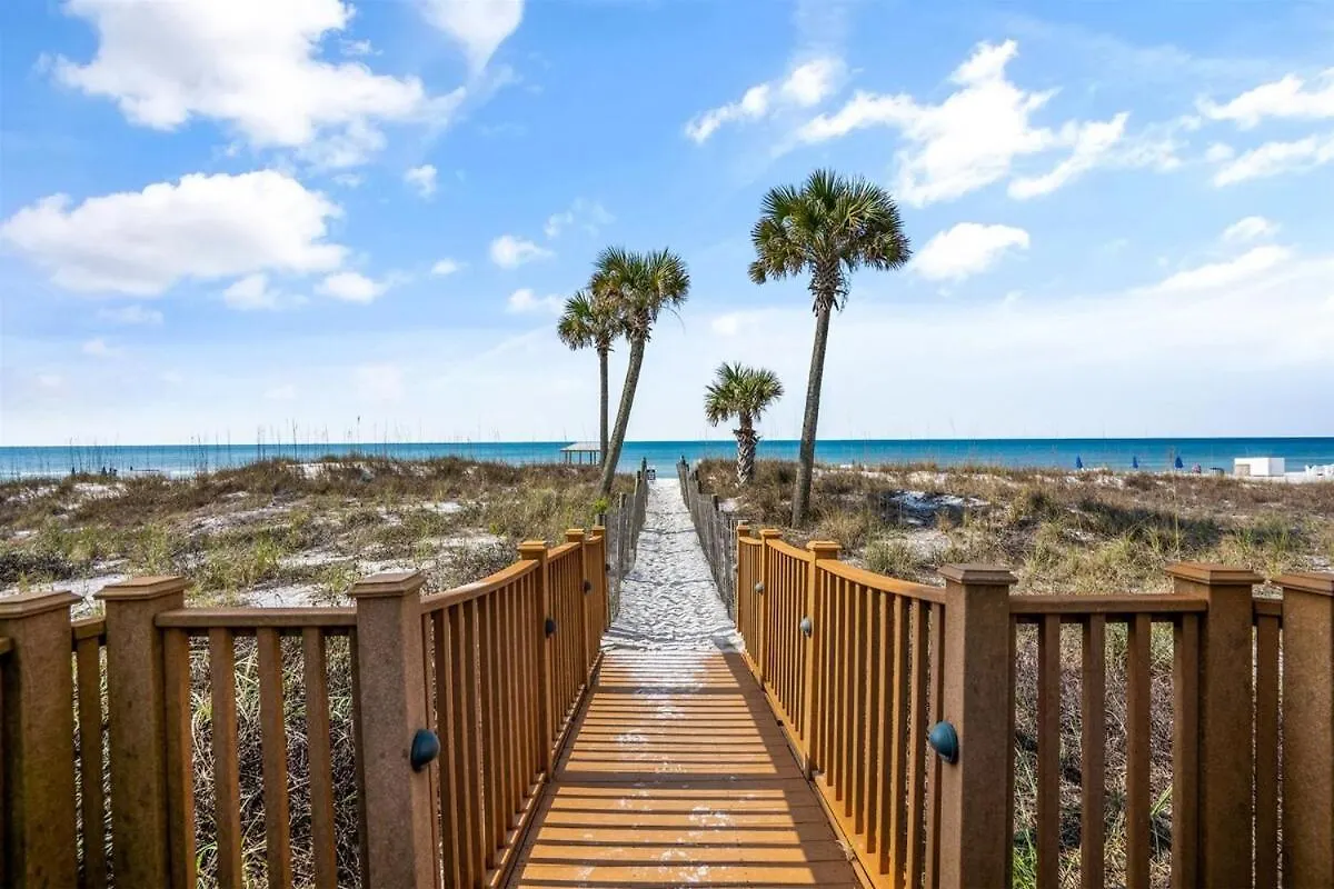 Edgewater Windward 104 - 1 Bedroom Beachfront Sleeps 4 Panama City Beach United States