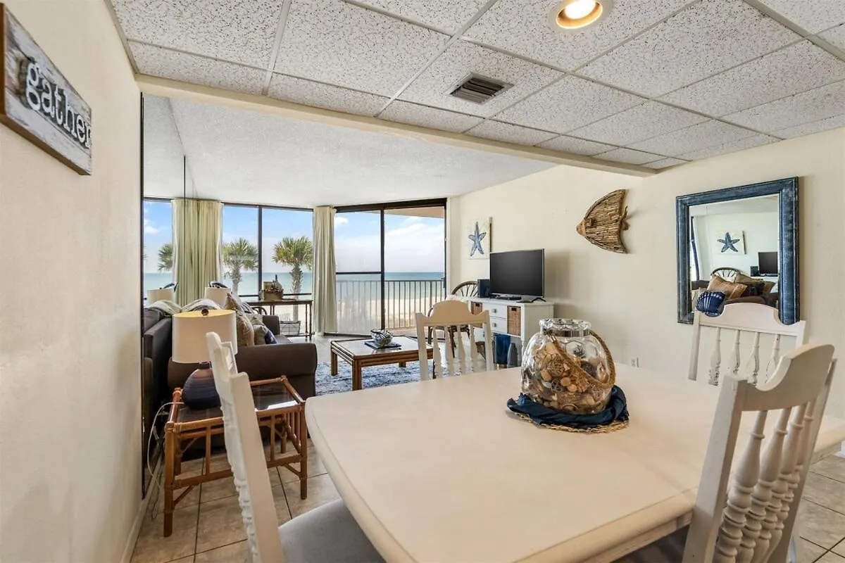 Edgewater Windward 104 - 1 Bedroom Beachfront Sleeps 4 Panama City Beach Apartment