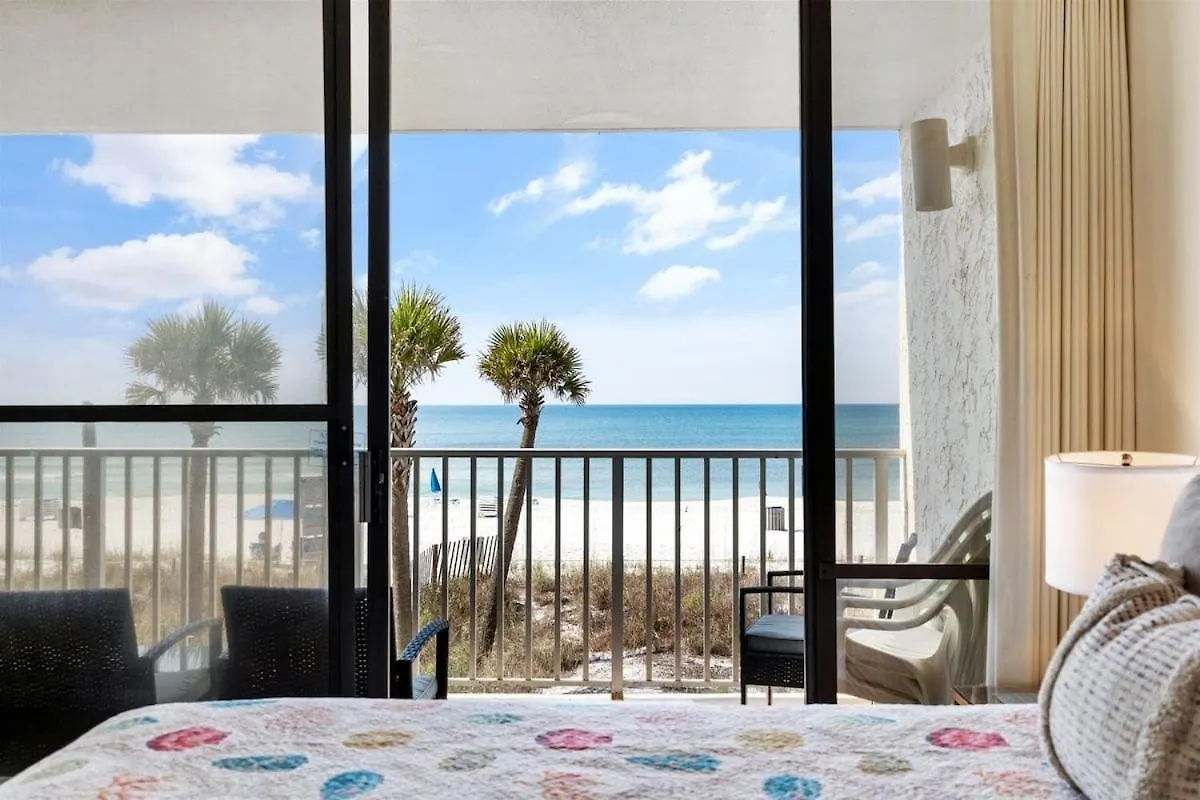 Edgewater Windward 104 - 1 Bedroom Beachfront Sleeps 4 Panama City Beach